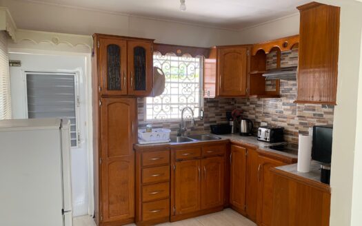 1 bedroom, 1 bathroom apartment for rent, Maxwell Hill Road, Christ Church, Barbados